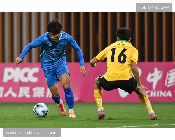 解析 2026 世界杯“中式助威阵法”: 龙之队球迷组织如何在纽约时代广场集结?