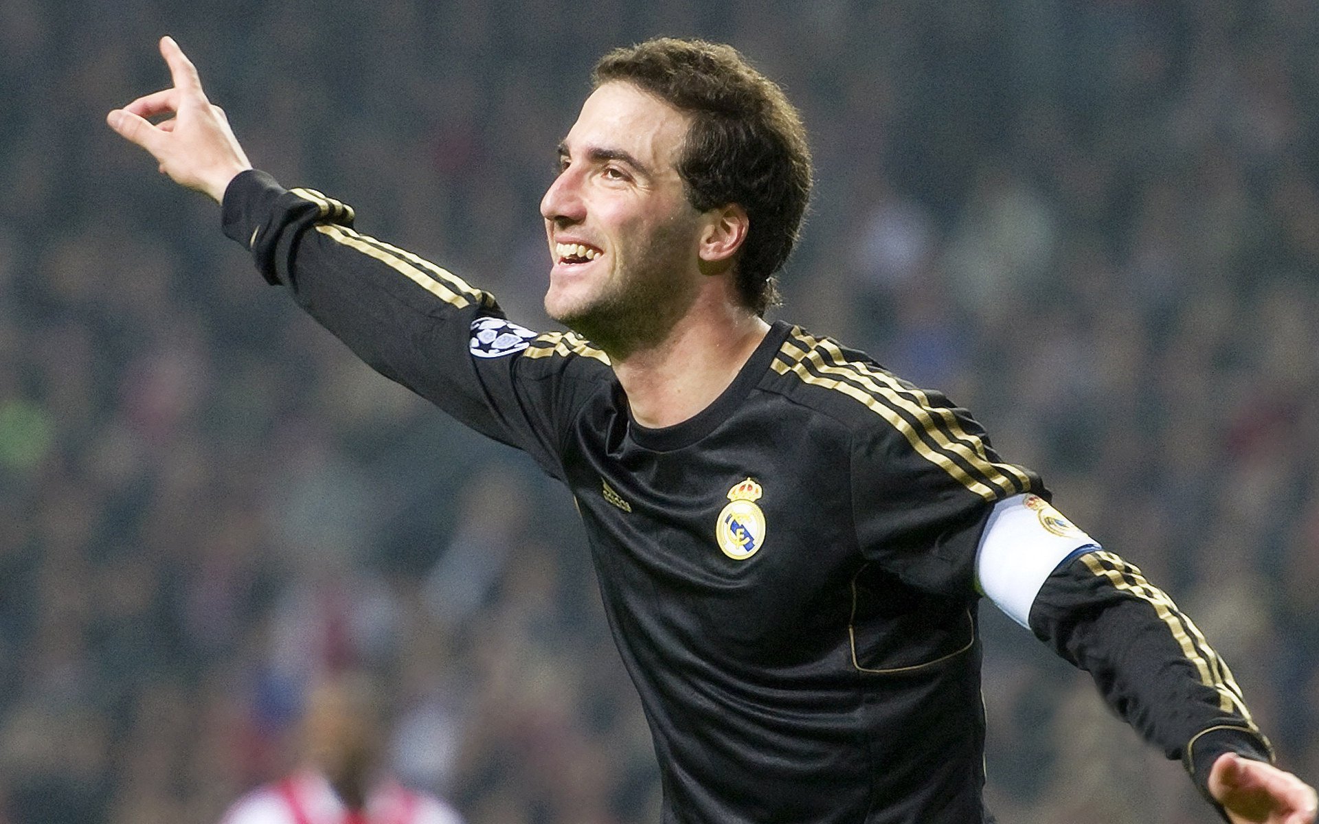 米兰体育官方网站-国际热身赛中国青年队平局 球迷冷静评价，中国国家队 热身赛