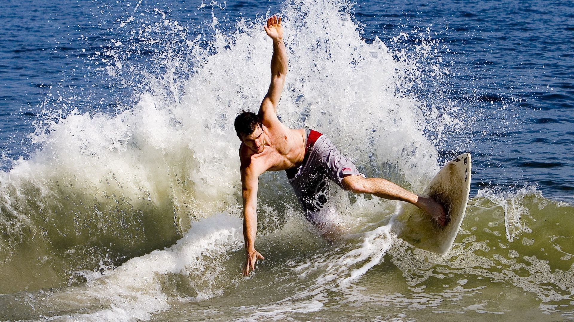 苏炳添在公开课中亲授起跑技巧,苏炳添的起跑方式叫什么